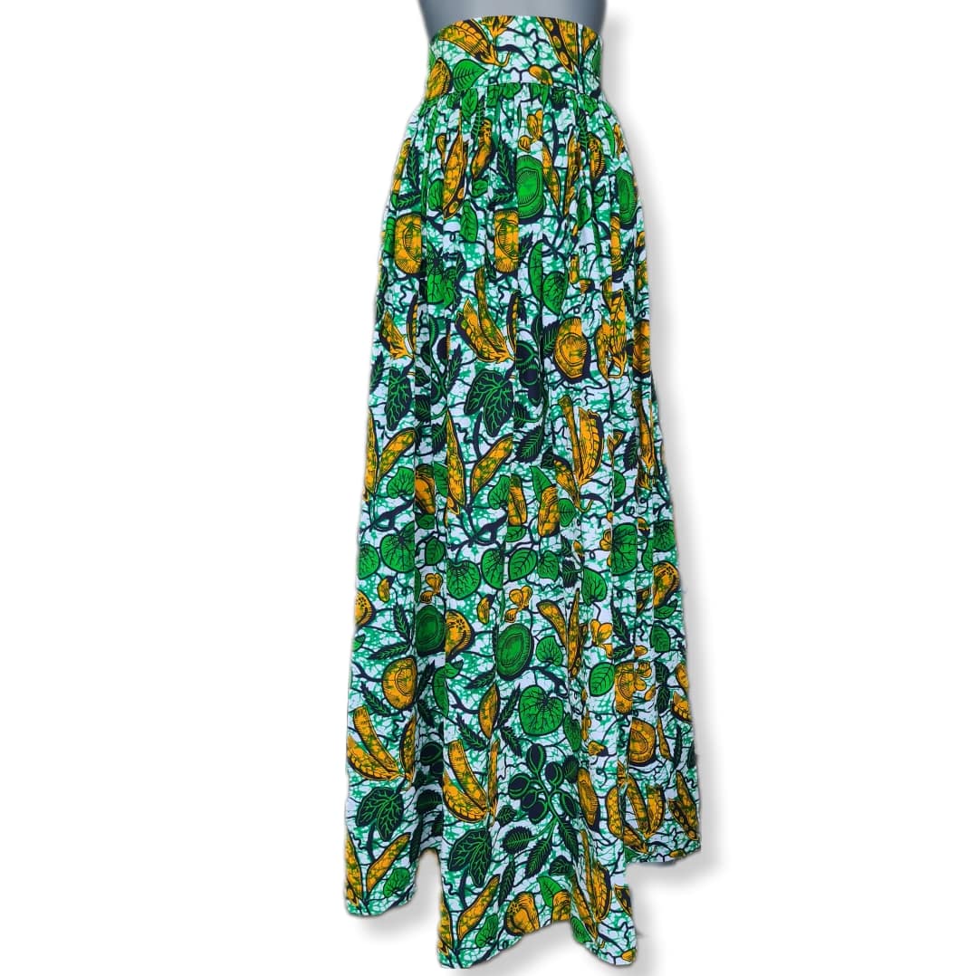 L3 004 LINGETTE GREEN AND BROWN ROYALTY 4 PHOTO 2-min